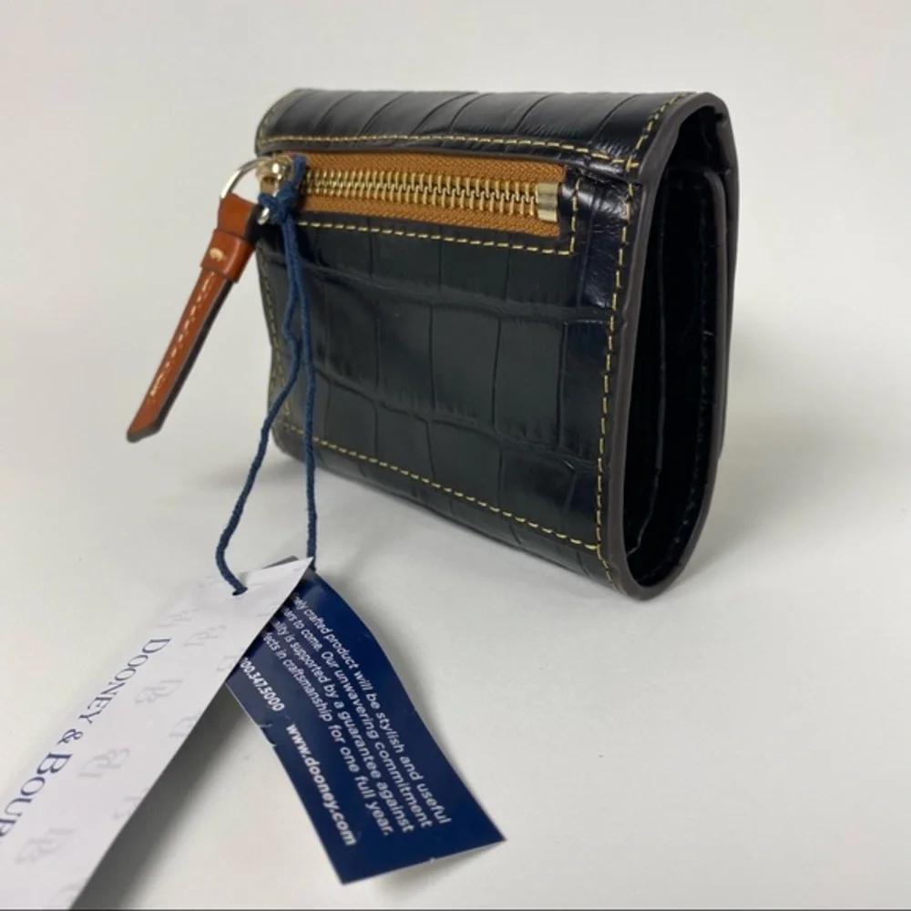 Dooney and Bourke Landon Trifold Wallet in Black_5